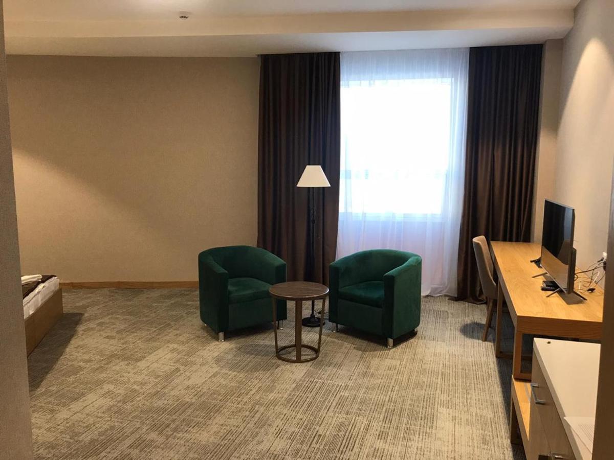 Jj Hotel Astana Zewnętrze zdjęcie